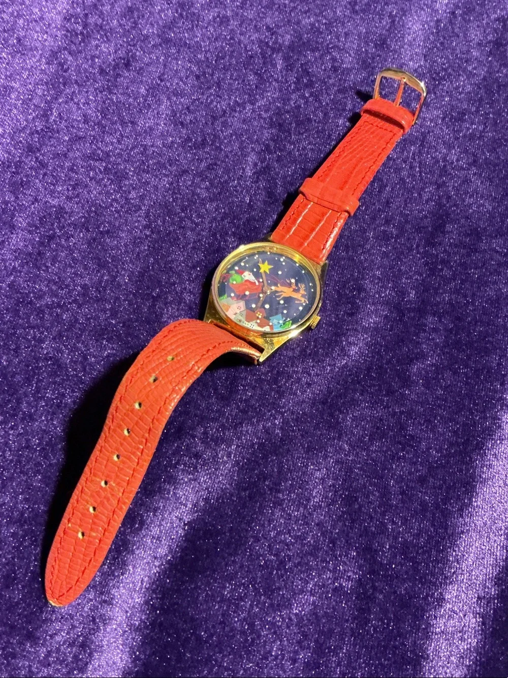 Christmas Santa SleighvRed Leather Strap Women's Watch with Gold Case